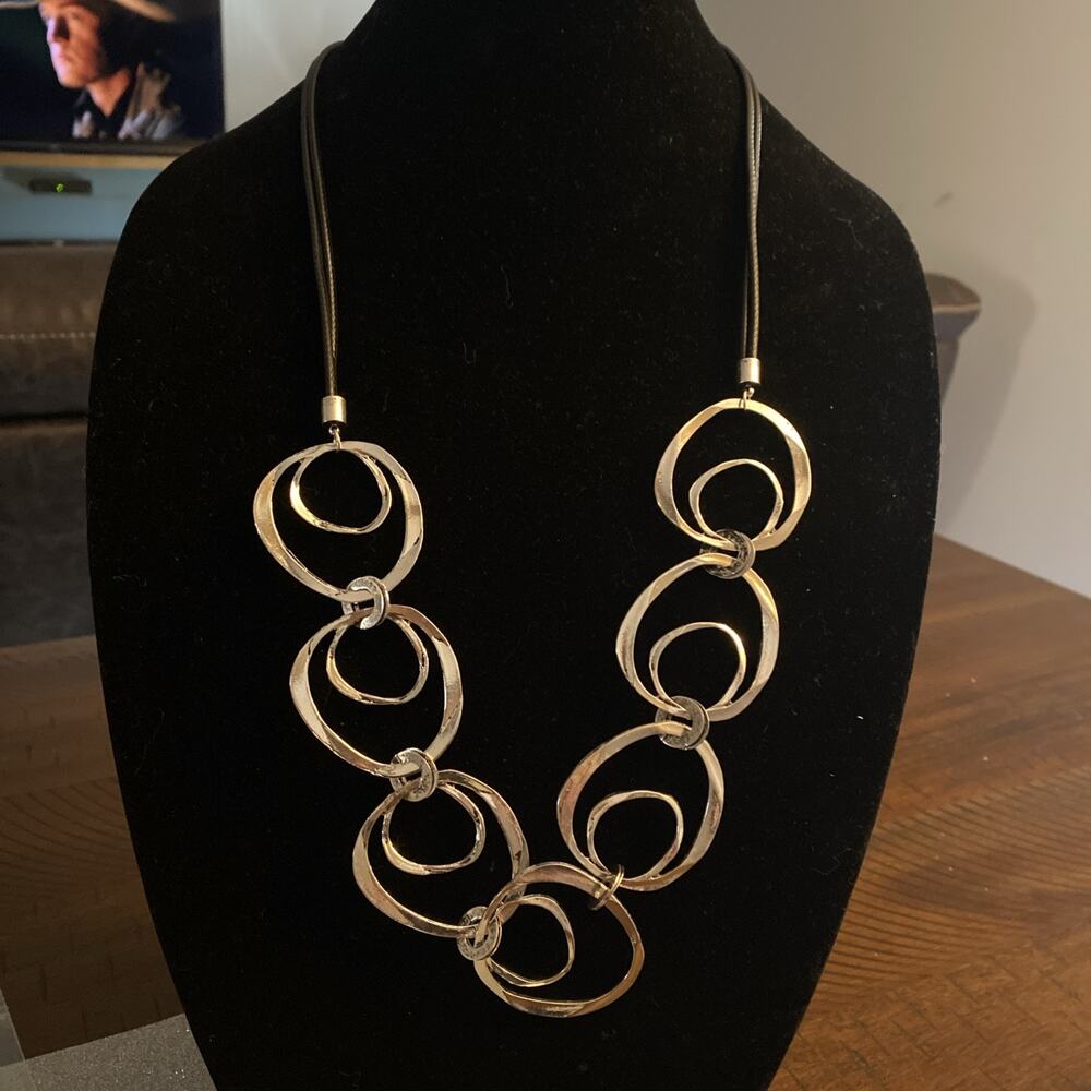 Silver tone large ring necklace - 34" set with earrings